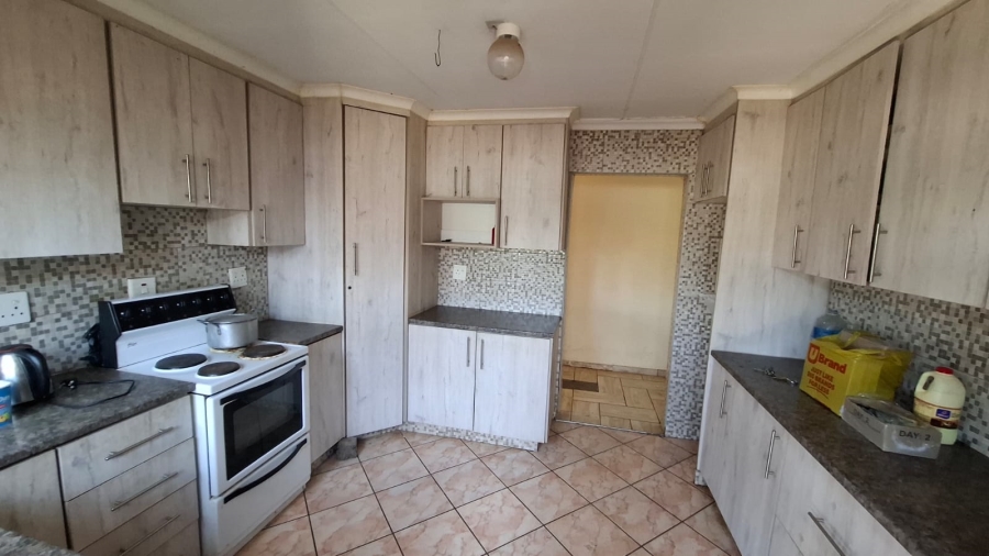 3 Bedroom Property for Sale in Ikageng North West